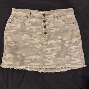 Mud Pie Camo Button-Front Mini Skirt